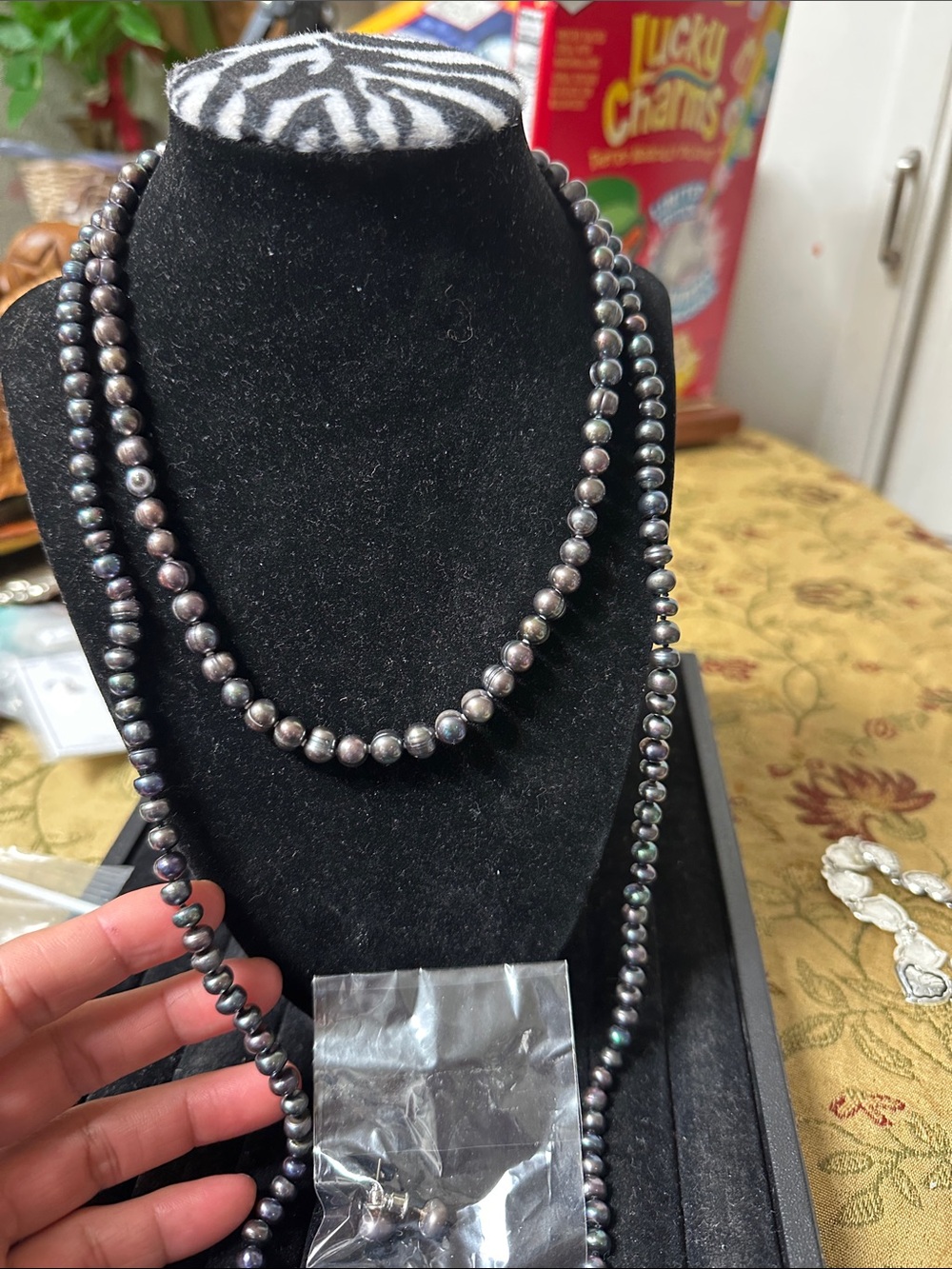 Black Freshwater Pearl Necklace - Classic Women Jewelry - Picture 2 of 7